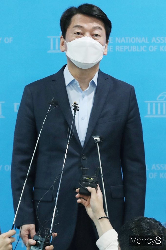 [머니S포토] 안철수 