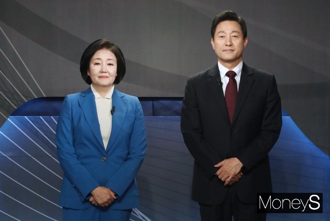 박영선 더불어민주당 서울시장 후보(왼쪽)와 오세훈 국민의당 서울시장 후보는 마지막 TV토론회에서도 내곡동 땅 의혹과 관련해 열띤 공방을 펼쳤다. /사진=국회사진취재단