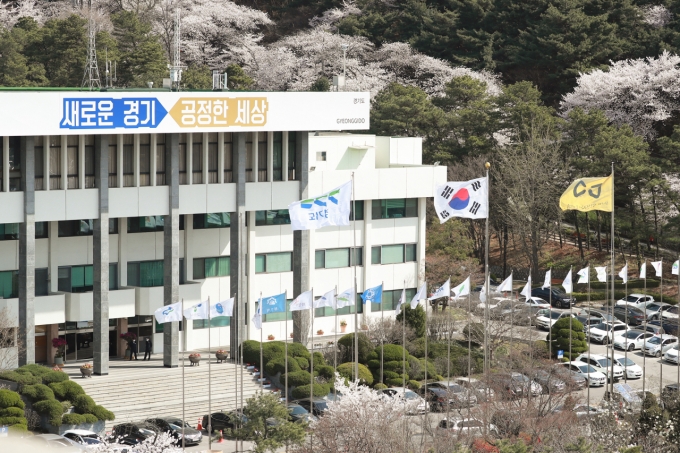경기도는 코로나19라는 악재 속에서도 신선농산물, 농산물 가공품 수출 호조 등으로 지난해 14억 달러의 수출실적을 달성했다. 2019년 13억4900만 달러 대비 2.1% 증가했으며 전국 9개 도 단위 지방자치단체 중 가장 많은 수출 금액이다. / 사진제공=경기도