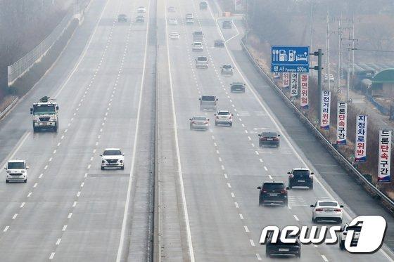 중소 손해보험사들이 자동차보험료를 인상했다./사진=뉴스1 