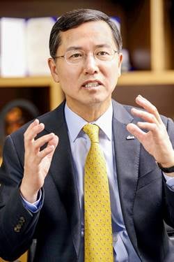 임영진 신한카드 사장./사진=신한카드