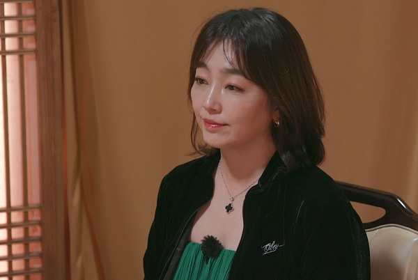 이연수가 과거 연애로 인한 결혼 트라우마를 고백했다. /사진=SBS plus 제공