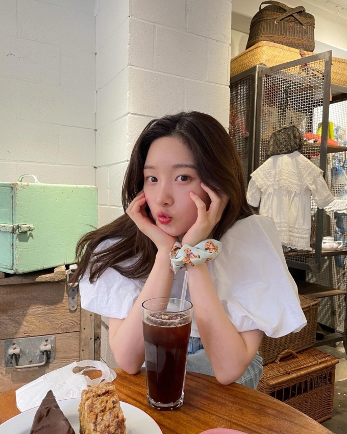/사진=정채연 인스타그램