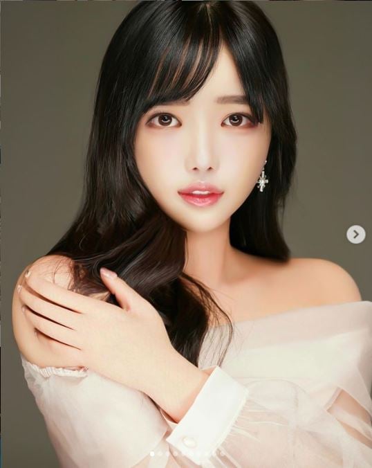 진아림이 갑질 및 조폭 동원 보복 폭행 여배우 루머에 입장을 밝혔다. /사진=진아림 인스타그램