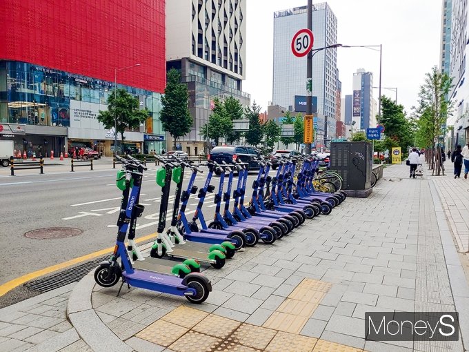 관련 업계에서는 안전과 산업 육성을 동시에 챙기려면 정부가 더 관심을 기울여야 한다고 주장한다./ 사진=박찬규 기자