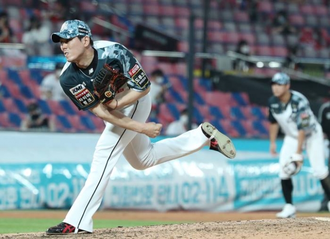 올시즌 4승 2패 13세이브를 기록하며 KT위즈 마운드를 든든하게 지키고 있는 김재윤. /사진=뉴스1