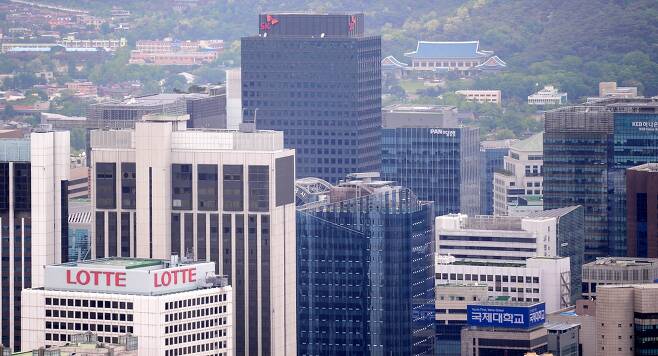 국내 대기업집단 총수 62%가 대표이사 직함을 갖고 있지 않은 것으로 나타났다. / 사진=뉴시스