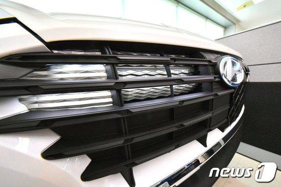 자동차 제조사의 보험 판매 여부에 대한 관심이 커지고 있다./사진=현대모비스 