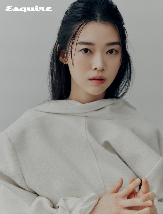 ©에스콰이어