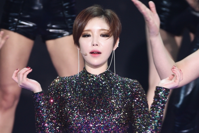 가수 가인이 프로포폴 불법 투약으로 벌금형을 선고 받았다. 사진은 2015년 SBS MTV ‘더쇼 시즌4’에 출연한 가인. /사진=뉴스1