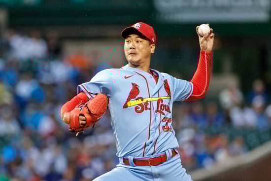김광현(세인트루이스 카디널스)이 11일 오전(한국시각) 미국 일리노이주 시카고 리글리필드에서 열린 메이저리그 시카고 컵스와의 원정경기에 선발등판해 6이닝 5피안타 1볼넷 7탈삼진 무실점으로 호투해 시즌 4승째를 기록했다. /사진=로이터