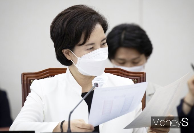 [머니S포토] 유은혜 