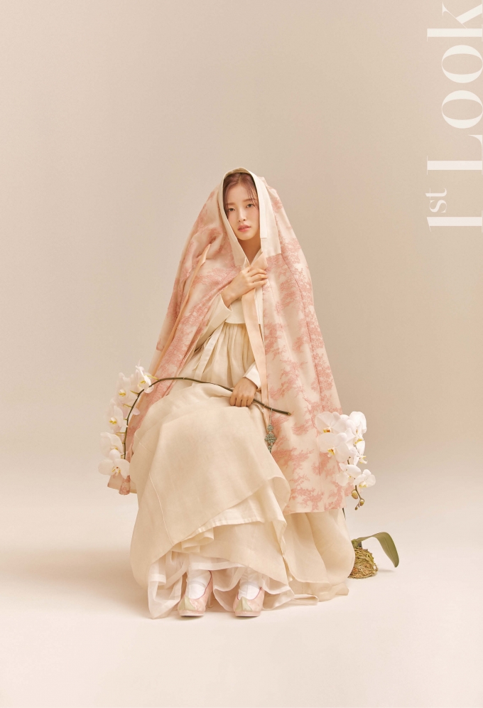 ©퍼스트룩