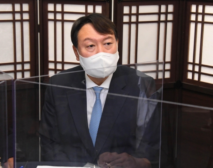 국민의힘 대권 주자인 윤석열 전 검찰총장은 22일 더불어민주당이 강행처리에 나선 '언론중재법 개정안'에 대한 입장을 내놓는다. /사진=뉴스1DB