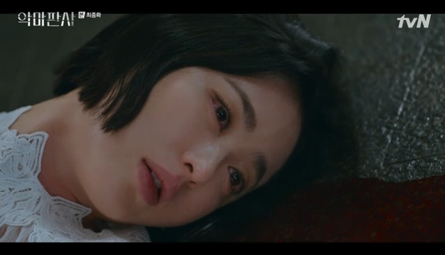 지성이 대통령과 재단 일당 악인들의 실체를 폭로하고, 통쾌한 심판을 내렸다. /사진=악마판사 방송캡처