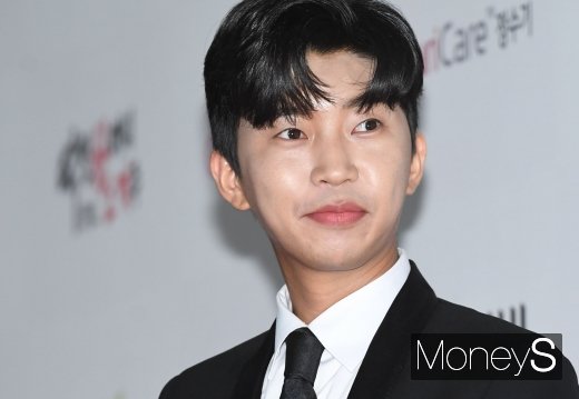 가수 임영웅이 그룹 방탄소년단(BTS)과 한솥밥을 먹을 것이라는 보도에 대해 소속사가 ‘사실무근’이라고 일축했다. /사진=장동규 기자