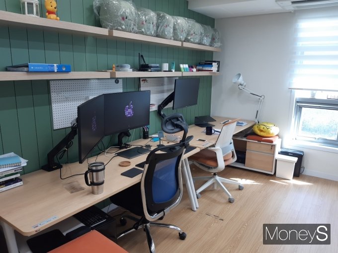 전문가들은 앞으로 청년창업을 지원하는 정부의 역할을 강조했다. 사진은 서울 동대문구 경희대학교 캠퍼스타운 홍릉 창업센터 내 한 사무실. /사진=양진원 기자 