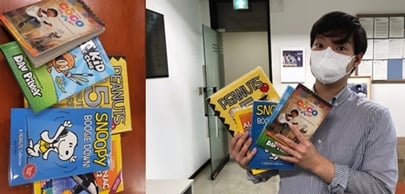 기자는 대한적십자사를 통해 아프간 공로자들에게 책을 보냈다. 사진은 대한적십자사에 보낸 책(왼쪽)과 김태욱 머니S 기자. /사진=김태욱 머니S 기자(왼쪽)·미국 매체 NK뉴스 제임스 프렛웰 특파원