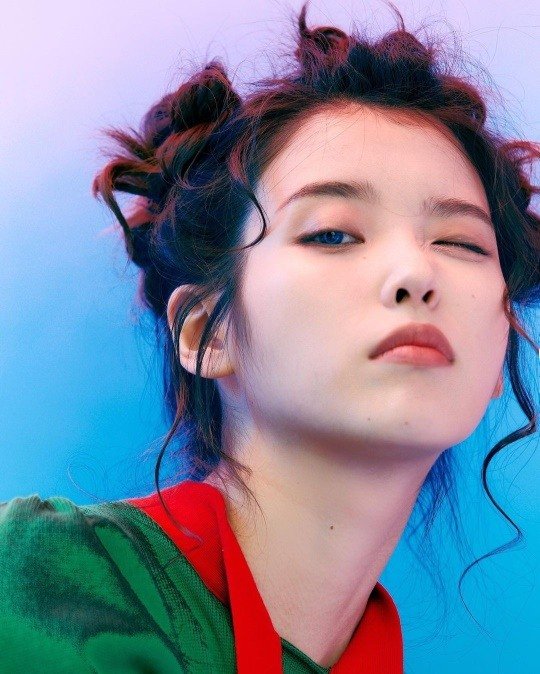 사진=아이유 인스타그램
