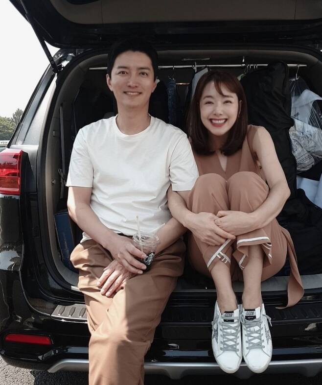 소이현(오른쪽)과 인교진 부부. / 사진=소이현 인스타그램