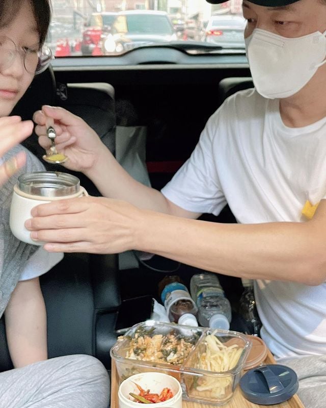 정웅인 아내 이지인 SNS 갈무리 © 뉴스1