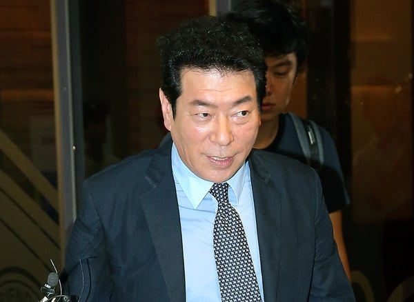 주변인을 속여 투자금과 차용금 명목으로 1억원대 돈을 받아 챙긴 혐의로 재판에 넘겨진 배우 김동현(본명 김호성·71)에게 1심 법원이 징역형 집행유예를 선고했다. /사진=뉴스1