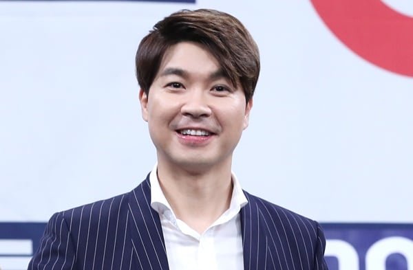 친형 부부를 상대로 낸 116억원대 손해배상 청구소송을 제기한 개그맨 박수홍씨(51)의 첫 재판이 29일 열린다. /사진=뉴스1
