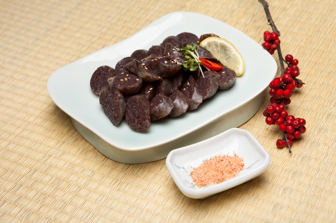 진성푸드가 비위생적인 공장 환경에서 순대를 제조하고 있다는 논란이 불거진 이후 노브랜드, GS25 제품이 진성푸드 제조로 확인돼 파문이 일고있다./사진제공=이미지투데이