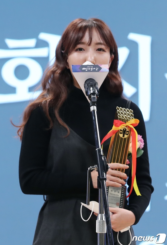 [사진] '내 언니 전지현과 나' 박윤진 감독, 독립영화지원상 수상