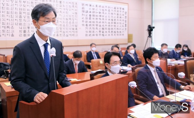 [머니S포토] 국회 법사위, 인사말 전하는 감사원 '최재해'