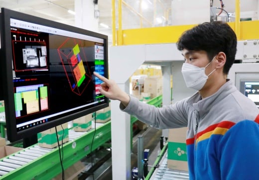 CJ대한통운이 저온 제품에 특화된 ‘콜드체인 풀필먼트’를 본격 운영한다./사진제공=CJ대한통운