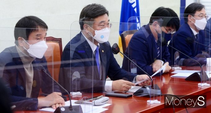 [머니S포토] 與 윤호중 
