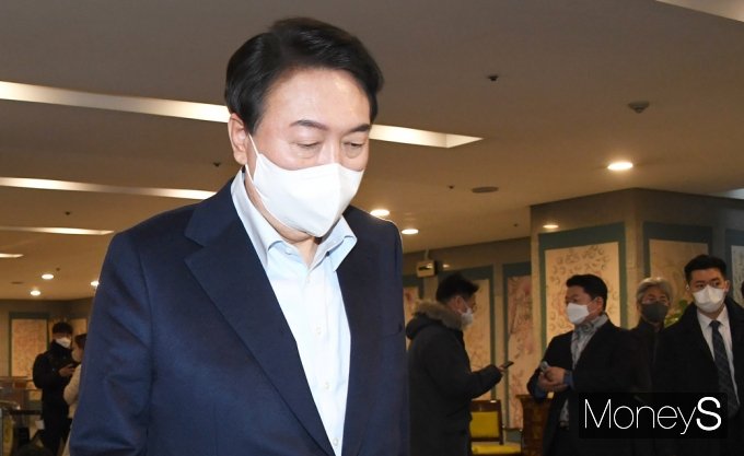 [머니S포토] 윤석열 '전두환' 조문…