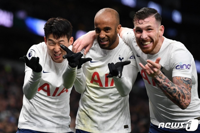 손흥민, 1골 1도움…토트넘, 노리치 3-0 꺾고 3연승·5위 도약 (종합) - 머니S