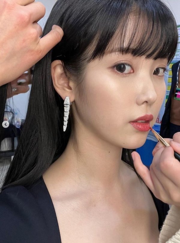 사진=아이유 인스타그램