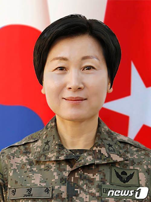 9일 단행된 올 후반기 군 장성 인사에서 여군 최초의 보병 소장으로 발탁된 정정숙 육군 전투준비안전단장 (육군 제공) © 뉴스1