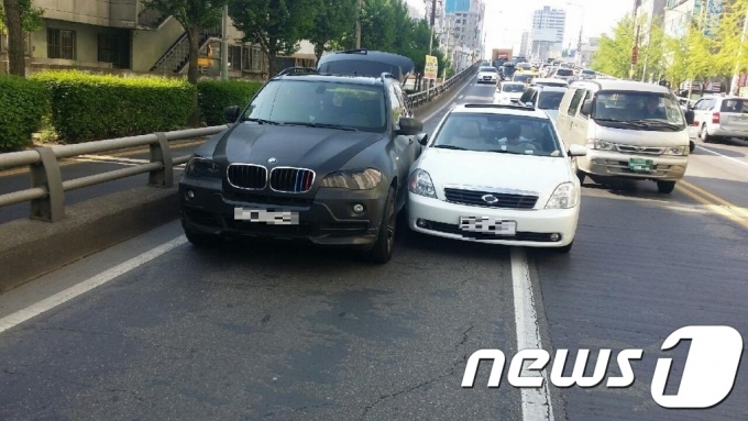 고의 교통사고 내면 딱 걸린다…국과수 '입증 시스템' 구축 - 머니S 고의 교통사고 내면 딱 걸린다…국과수 '입증 시스템' 구축 - 머니S