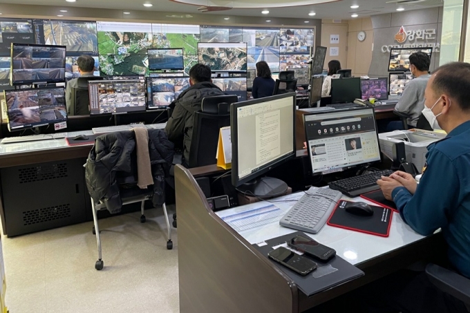 인천 강화군 통합관제센터 내부 모습(사진=강화군 캐처)