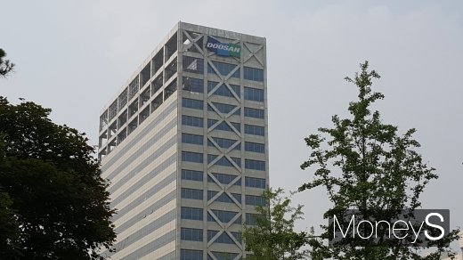 사모펀드에 팔린 두산건설 경영진 교체… 새 인수그룹 회장 대표이사 선... - 뉴스 썸네일 이미지