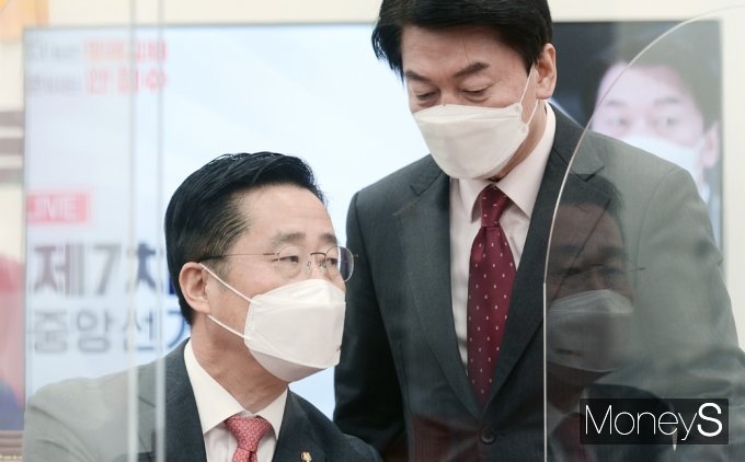 [머니S포토] 안철수 