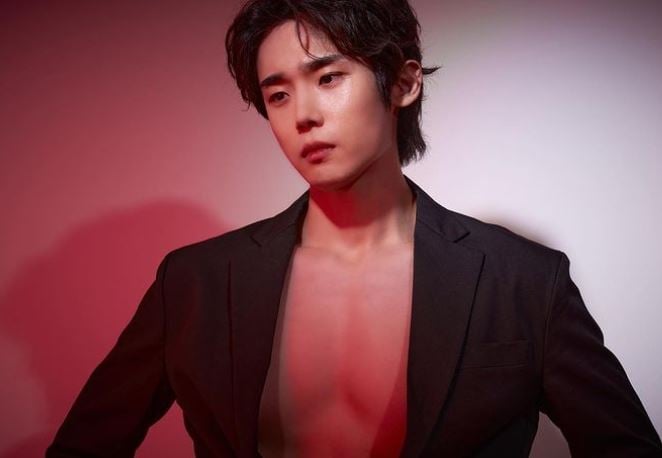 배우 겸 의류 브랜드 대표 최시훈이 유흥업소 종사자 출신이라는 루머에 반박했다. /사진=최시훈 인스타그램