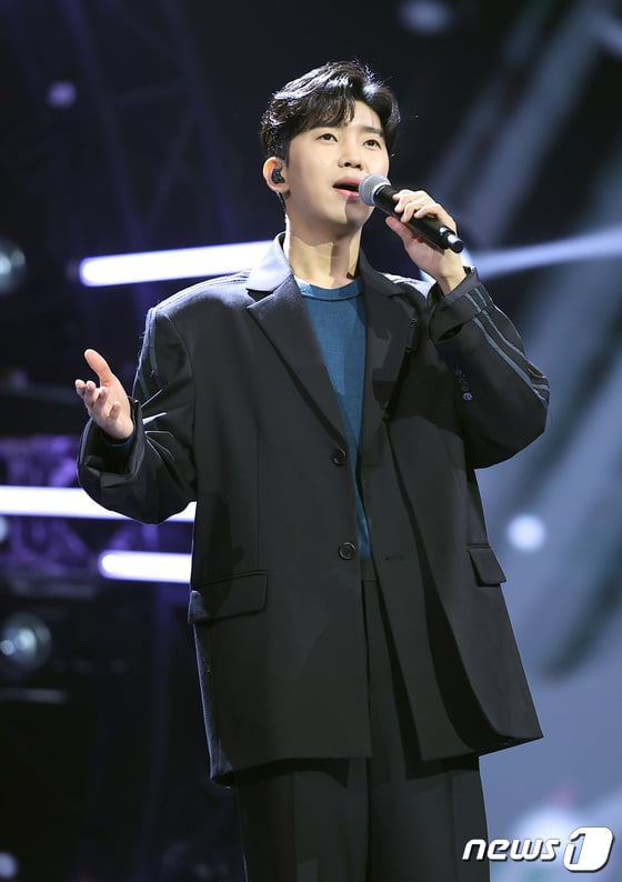임영웅과 정명규가 부른 영상이 유튜브채널에서 300만뷰를 돌파했다./사진=뉴스1 