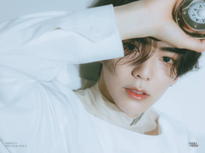 걸그룹의 외모를 품평해 뭇매를 맞았던 베리베리 민찬이 사과문을 발표한데 이어 라이브 방송에서도 재차 사과했다. /사진=젤리피쉬 제공