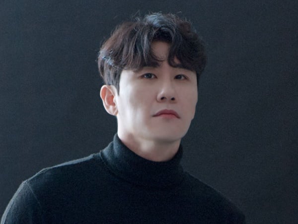 ‘영탁막걸리’ 홍보 모델 재계약을 놓고 가수 영탁과 갈등을 빚어온 예천양조 측이 영탁과 어머니를 사기와 무고 등의 혐의로 형사고소했다고 밝혔다. /사진=밀라그로 제공