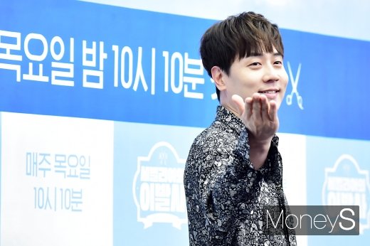 ‘장수돌’ 신화의 막내 앤디가 품절남이 된다. /사진=임한별 기자