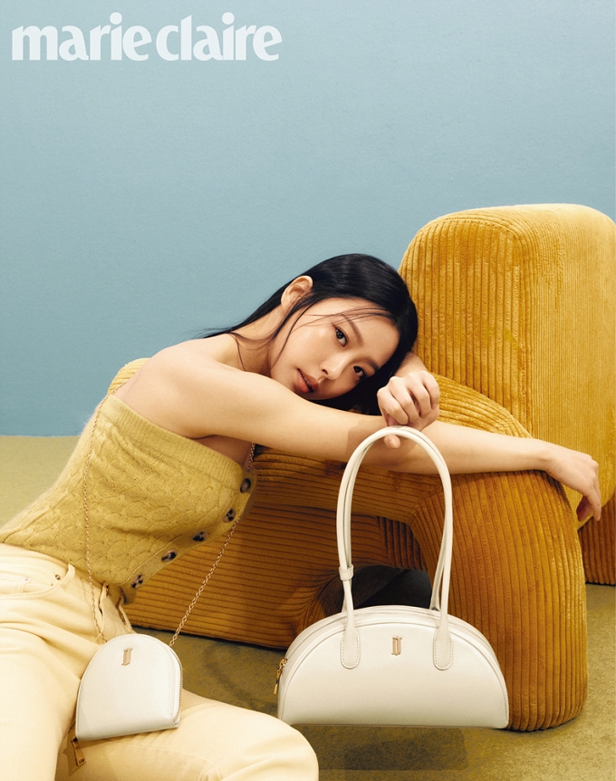 사진=마리끌레르 / 제이에스티나 핸드백