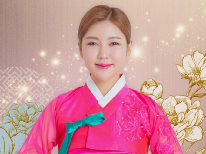 가수 송가인이 1일 KBS 2TV서 방송되는 설명절 국악쇼로 시청자를 만난다. /사진=KBS 제공