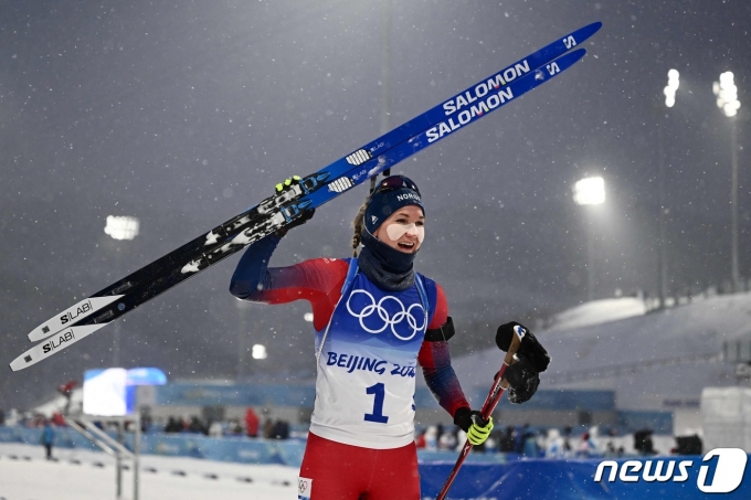 2022 베이징 동계올림픽 3관왕에 오른 마르테 올스부 뢰이셀란. © AFP=뉴스1