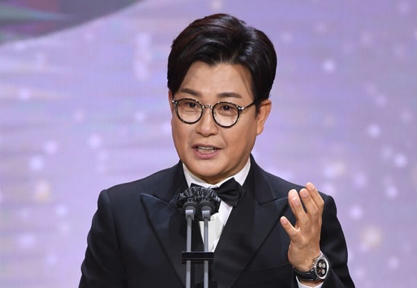 방송인 김성주가 코로나19 확진 판정을 받았다. /사진=SBS 제공