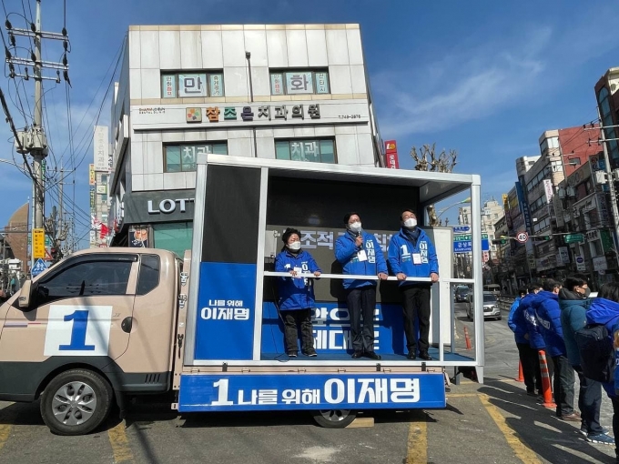 상대원시장유세 장면. / 사진제공=염태영 더불어민주당 제20대 대통령선거대책위원회 민생우선대전환 플랫폼 상임위원회